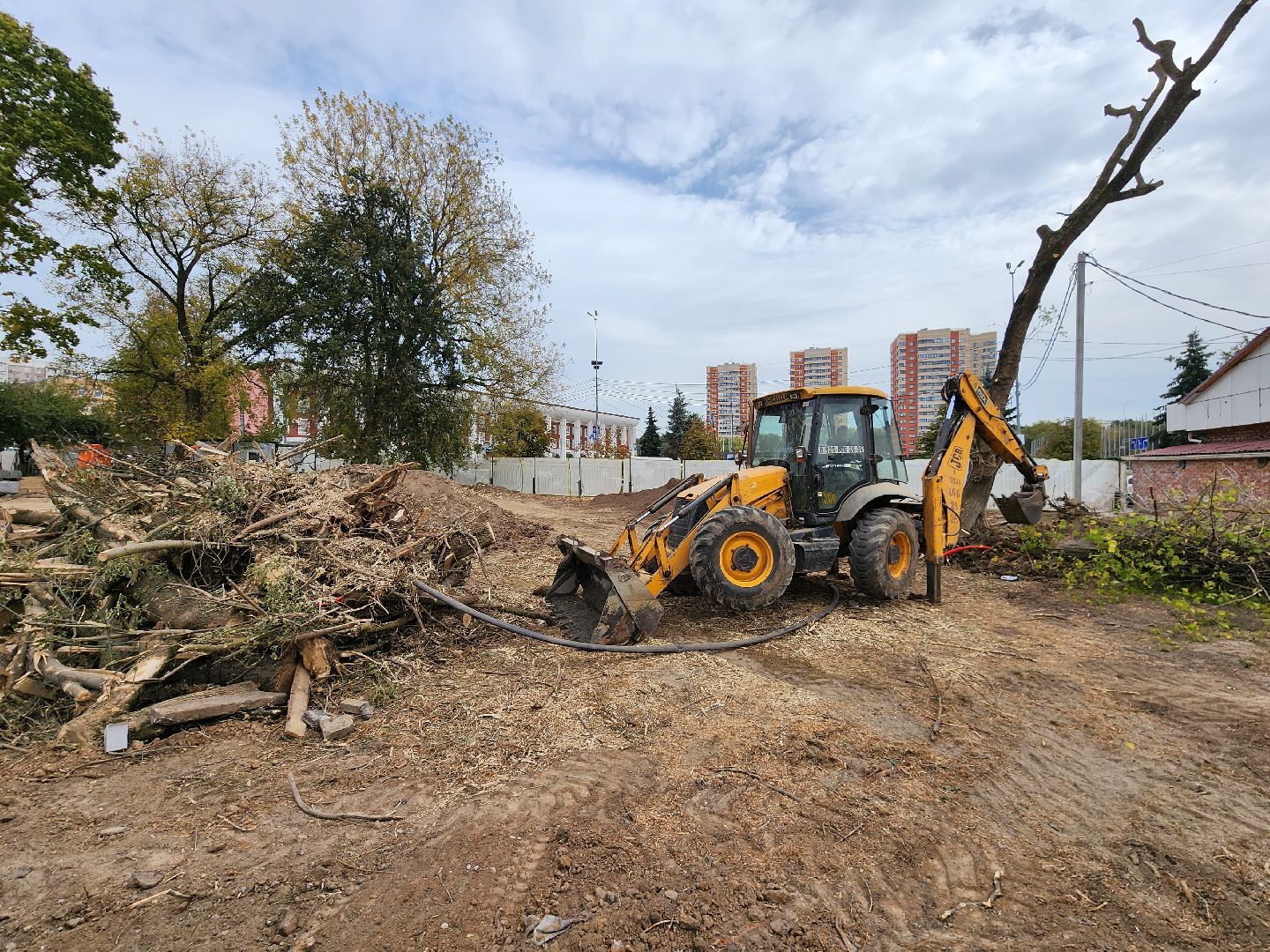 Чехов, бульвар Чехова, реконструкция, благоустройство, строительство, фонтан, малые архитектурные формы, пешеходные дорожки, нацпроект жилье и городская среда, готовность объекта, сквер Чехова,