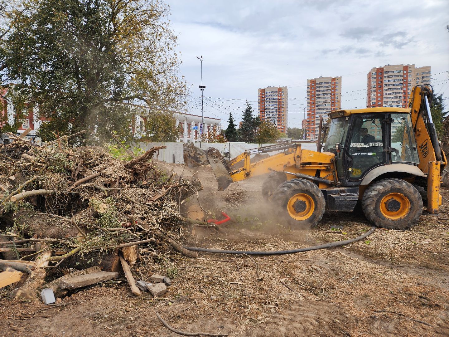 Чехов, бульвар Чехова, реконструкция, благоустройство, строительство, фонтан, малые архитектурные формы, пешеходные дорожки, нацпроект жилье и городская среда, готовность объекта, сквер Чехова,