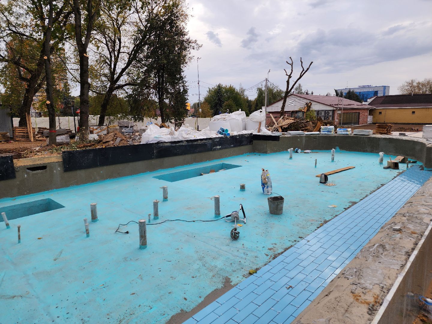 Чехов, бульвар Чехова, реконструкция, благоустройство, строительство, фонтан, малые архитектурные формы, пешеходные дорожки, нацпроект жилье и городская среда, готовность объекта, сквер Чехова,