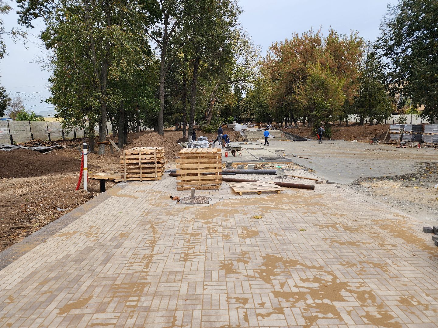 Чехов, бульвар Чехова, реконструкция, благоустройство, строительство, фонтан, малые архитектурные формы, пешеходные дорожки, нацпроект жилье и городская среда, готовность объекта, сквер Чехова,