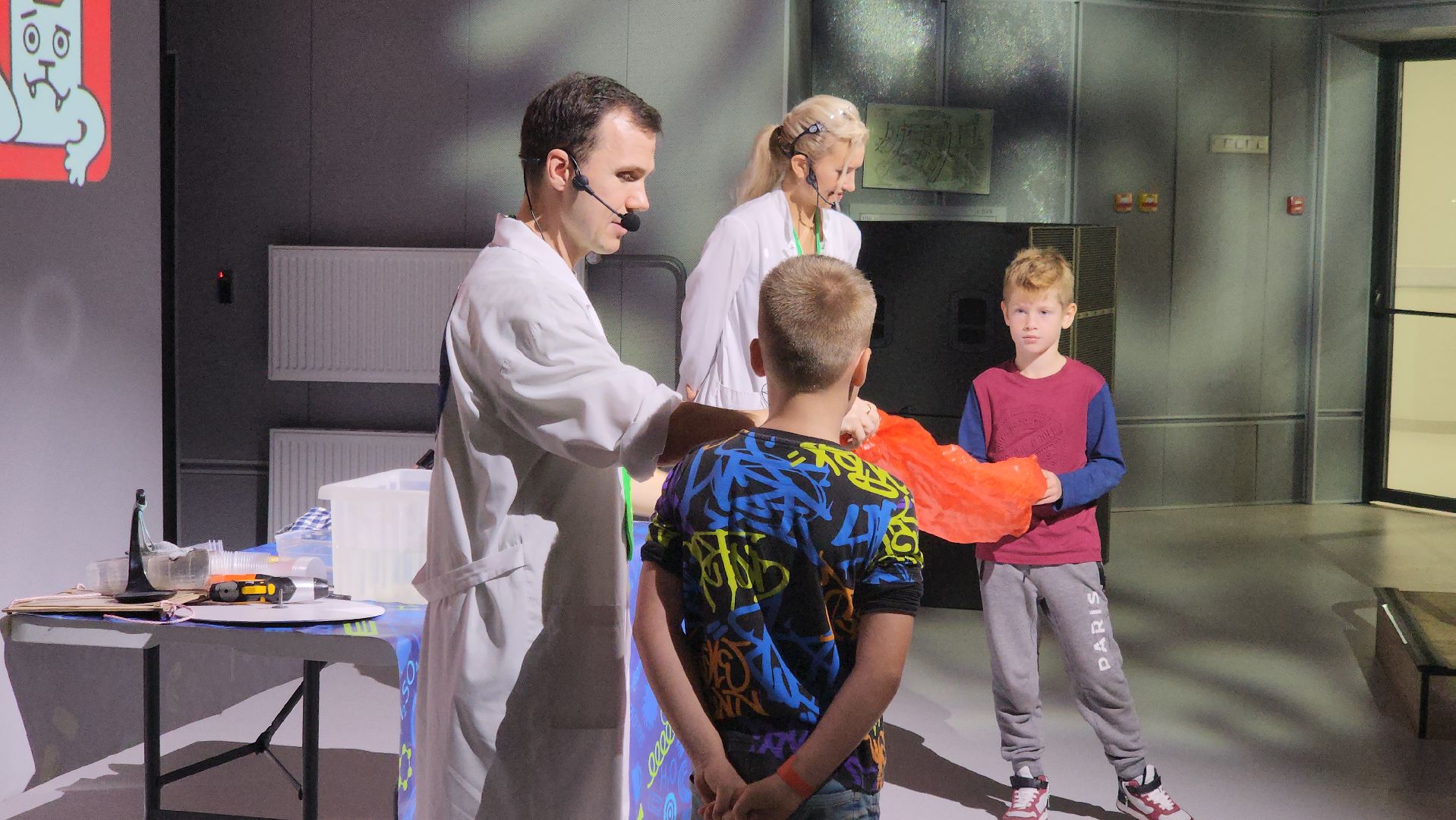 долгопрудный, технопарк физтех-лицея, Выходи решать, Шоу профессора Николя, эксперименты,