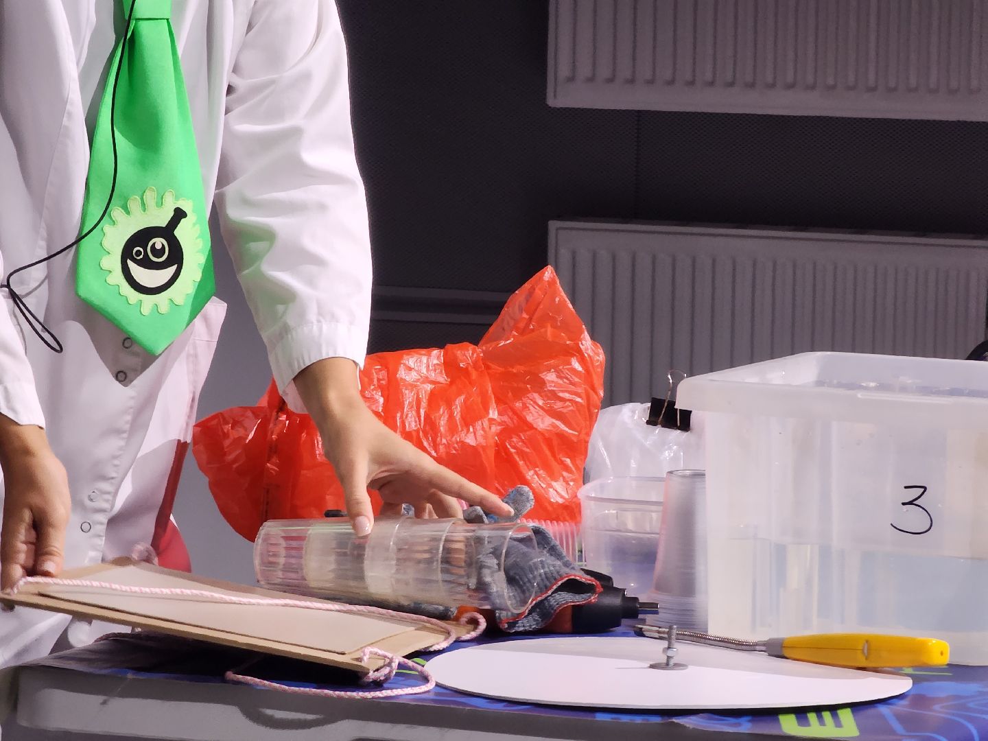 долгопрудный, технопарк физтех-лицея, Выходи решать, Шоу профессора Николя, эксперименты,