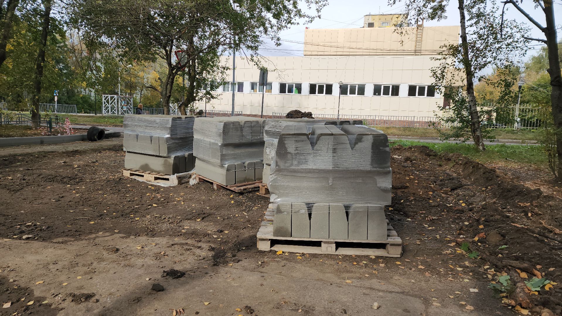 благоустройство дворов, бордюрный камень, Лобня,