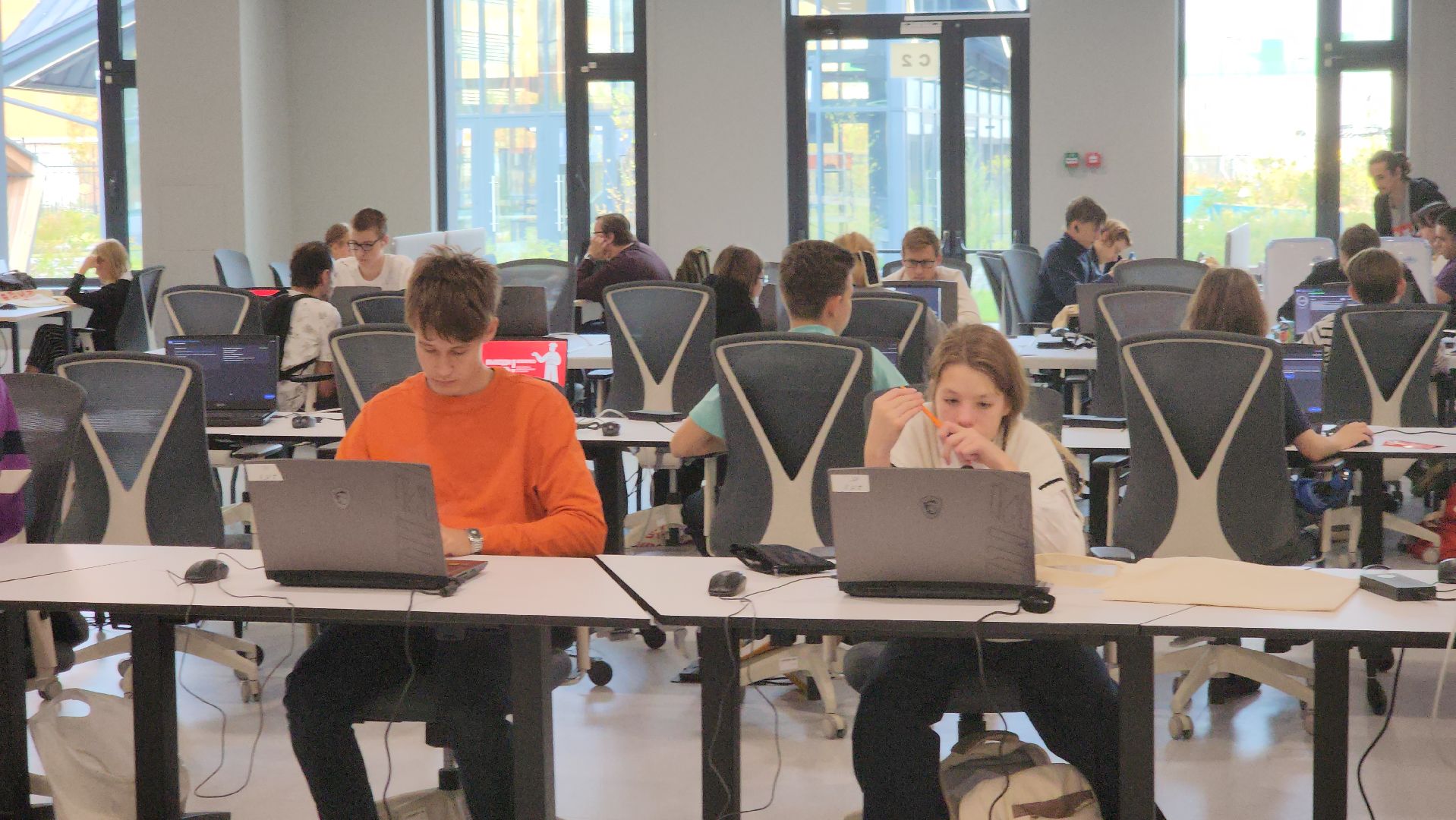 долгопрудный, технопарк физтех-лицея, выходи решать, космонавты, школьники, Николай Кудрявцев,