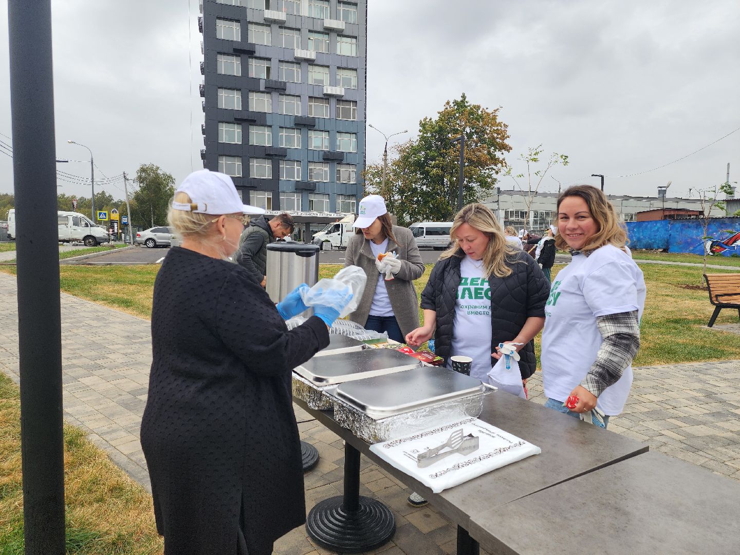 высадка деревьев,