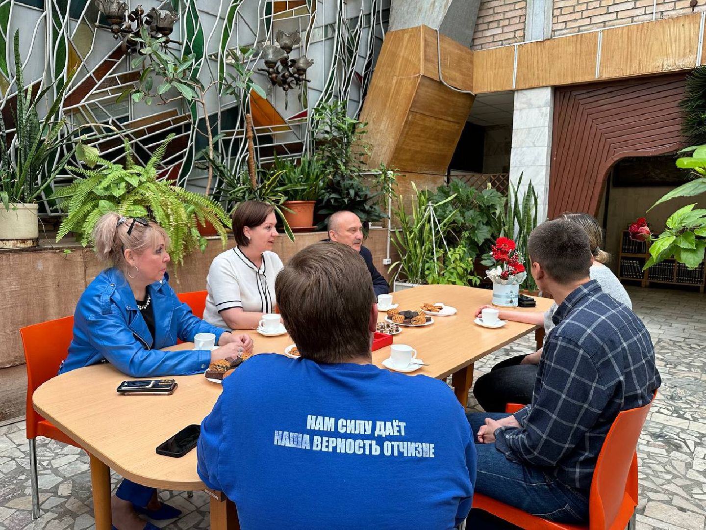 волонтёрство, сбор гуманитарной помощи, день воссоединения с россией