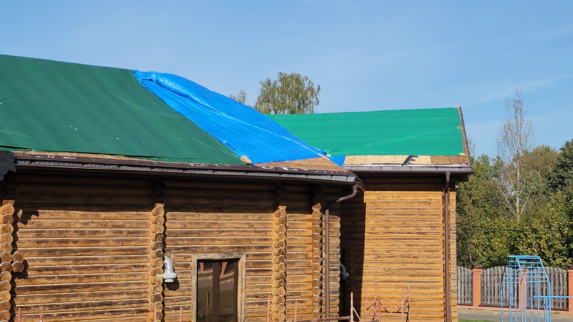 серпухов, ск красные крылья, ремонт кровли, домики для спортсменов, ЖКХ,