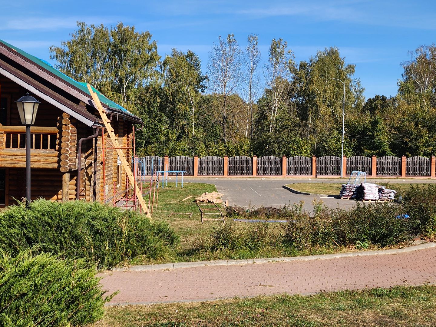 серпухов, ск красные крылья, ремонт кровли, домики для спортсменов, ЖКХ,