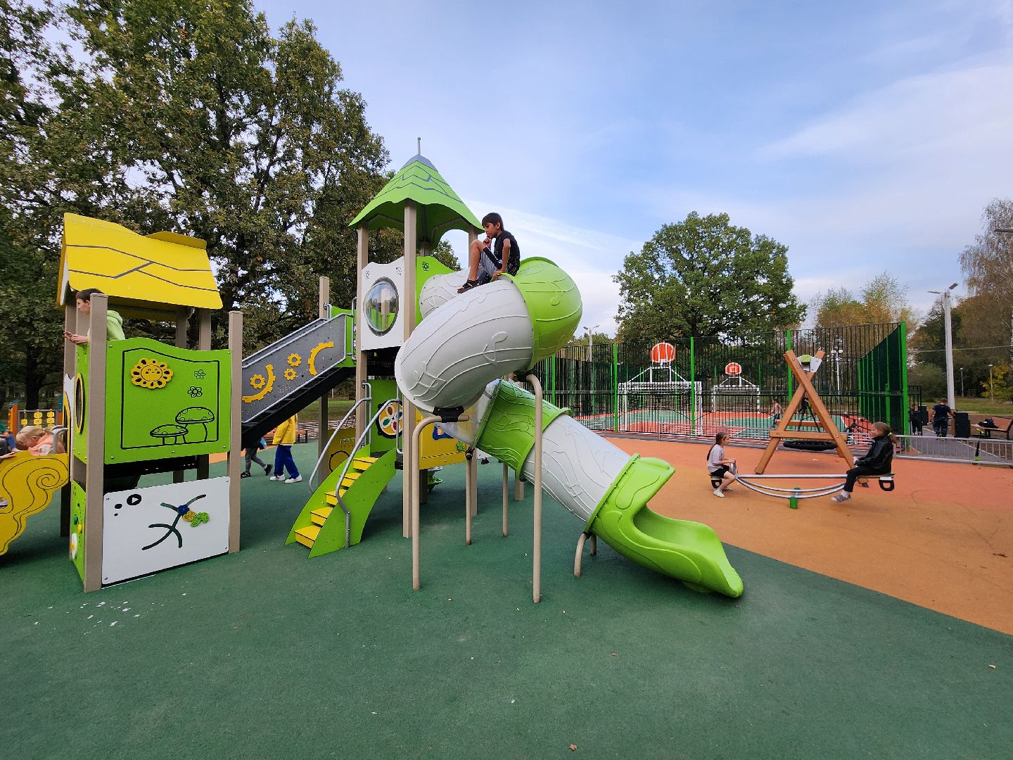 Чехов, село Троицкое, парк Дубки, детская площадка, спортивная площадка, открытие, губернаторская программа Наше Подмосковье, глава округа михаил собакин,