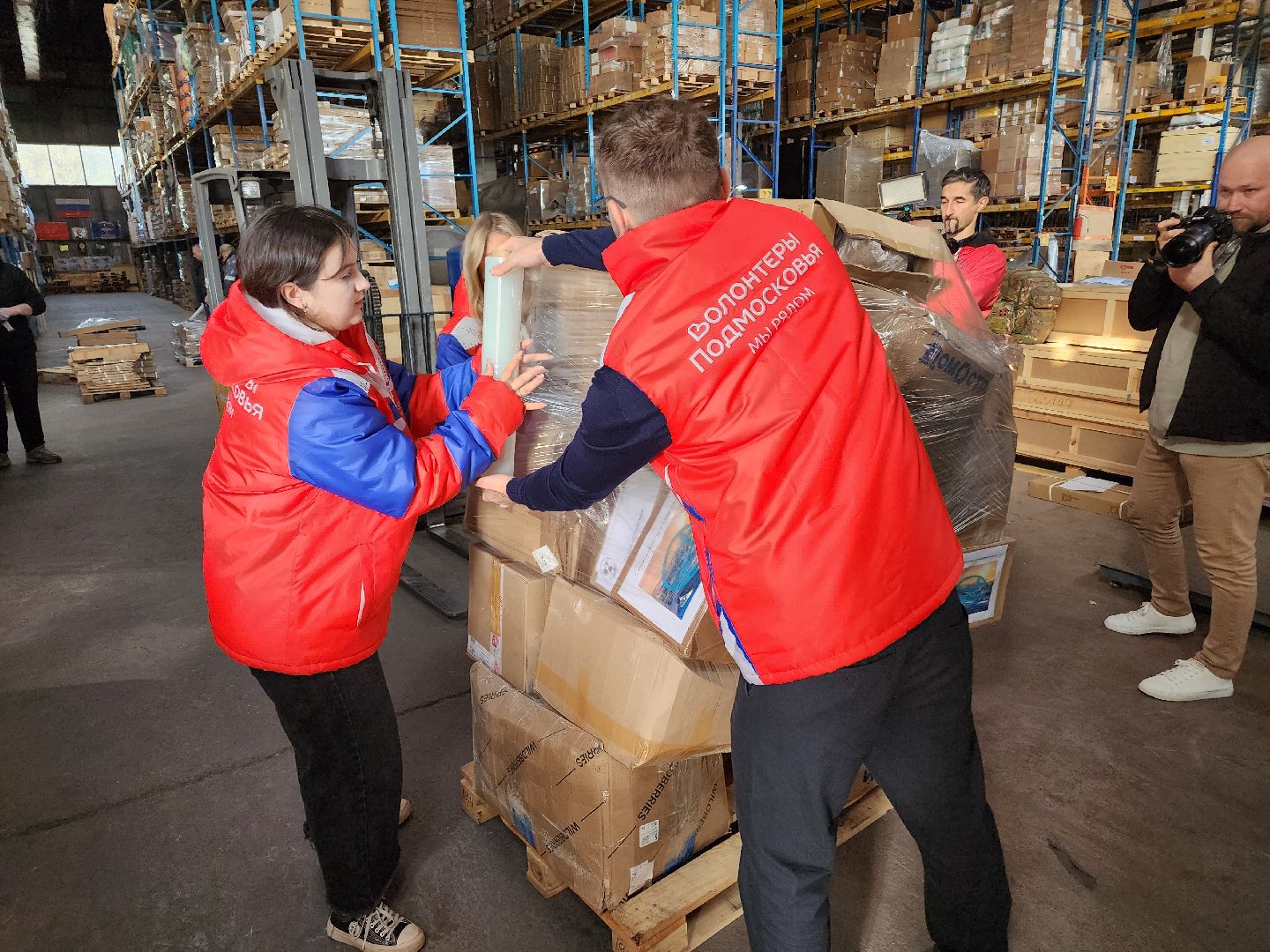 волонтерское движение, волонтеры подмосковья, балашиха, гуманитаная помощь,