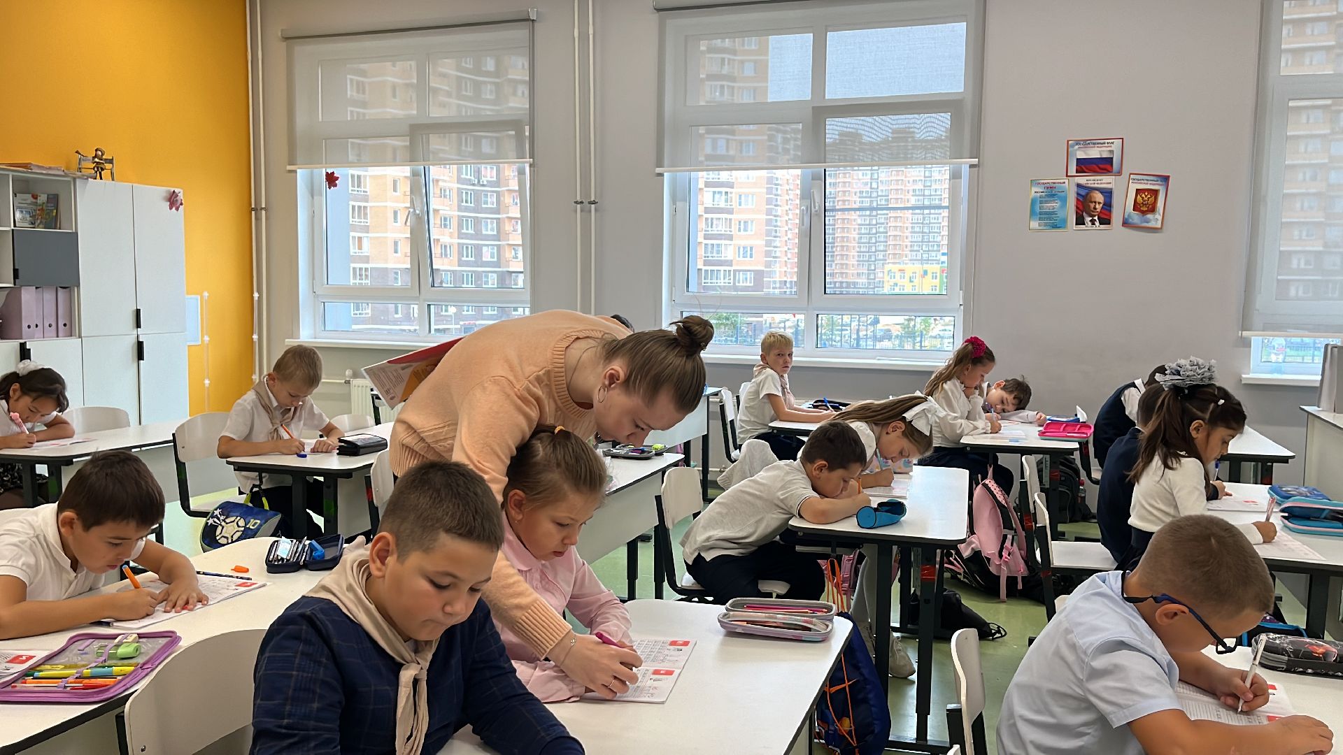 школа, учитель, новый учитель, новый учитель в школе, учитель начальных классов,