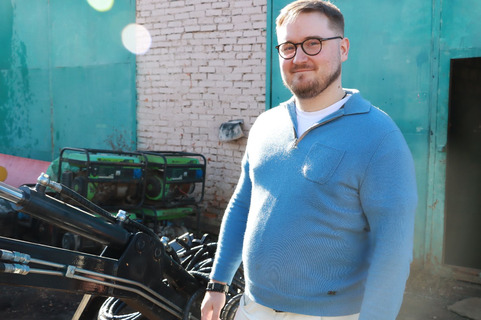 погрузчик, благоустровйство, дорожное хозяйство,