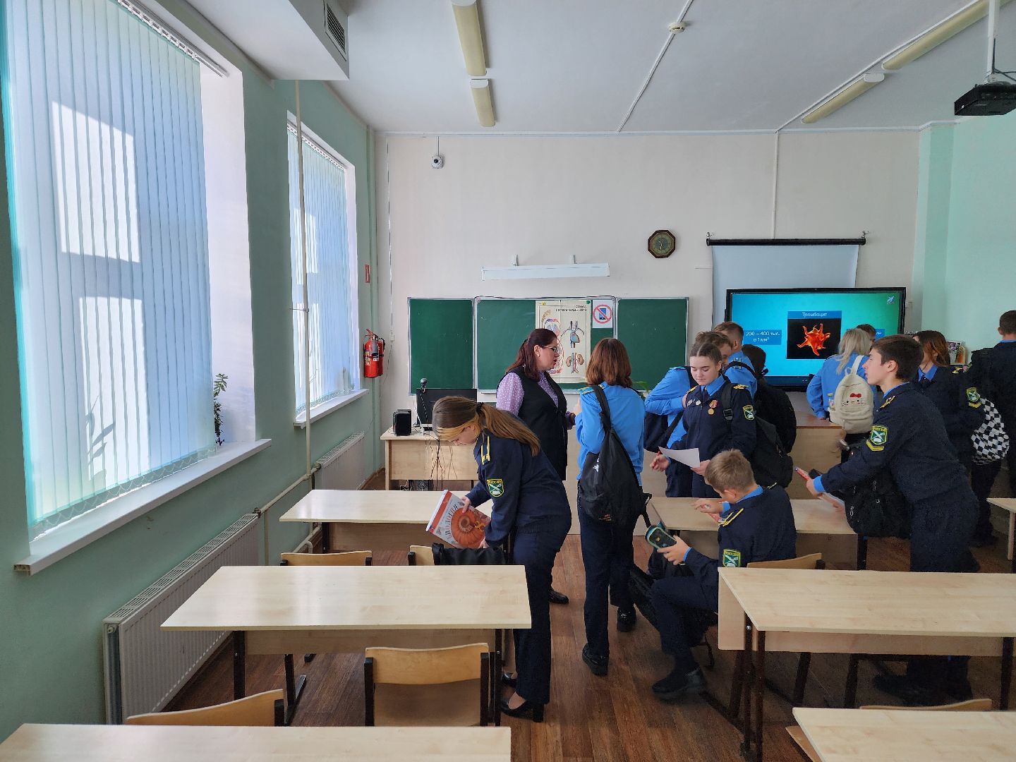 Чехов, поселок Любучаны, средняя школа, отопление, теплоснабжение, директор школы Ирина Резвина, глава округа михаил собакин,