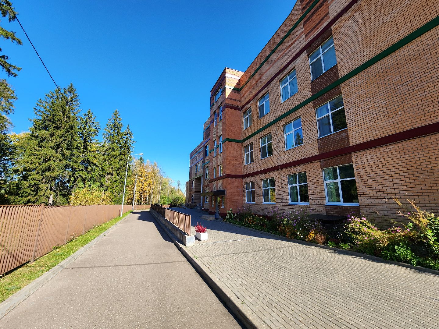 Чехов, поселок Любучаны, средняя школа, отопление, теплоснабжение, директор школы Ирина Резвина, глава округа михаил собакин,