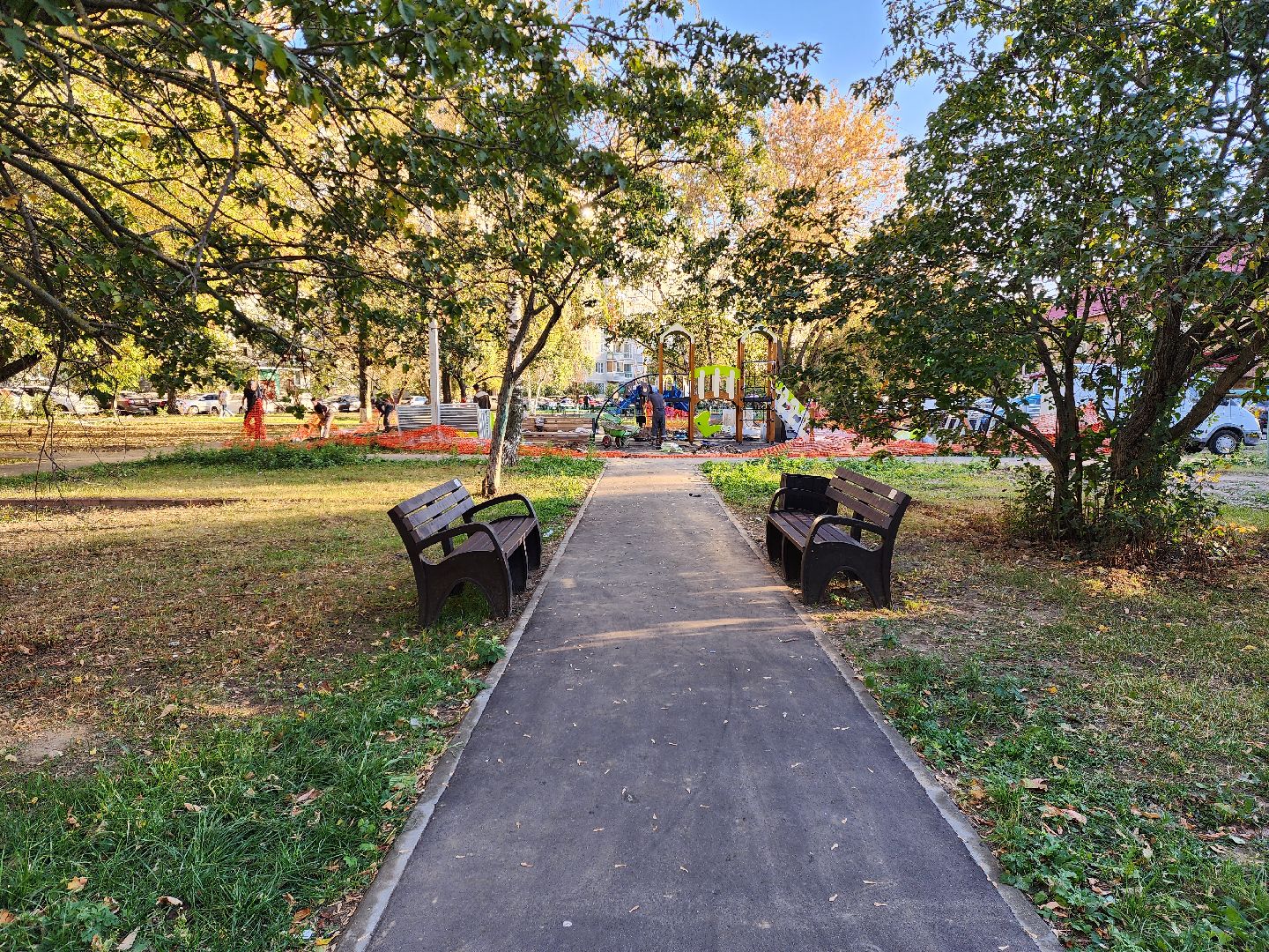 раменское, благоустройство, монтаж детского игрового комплекса на Гурьева 26,