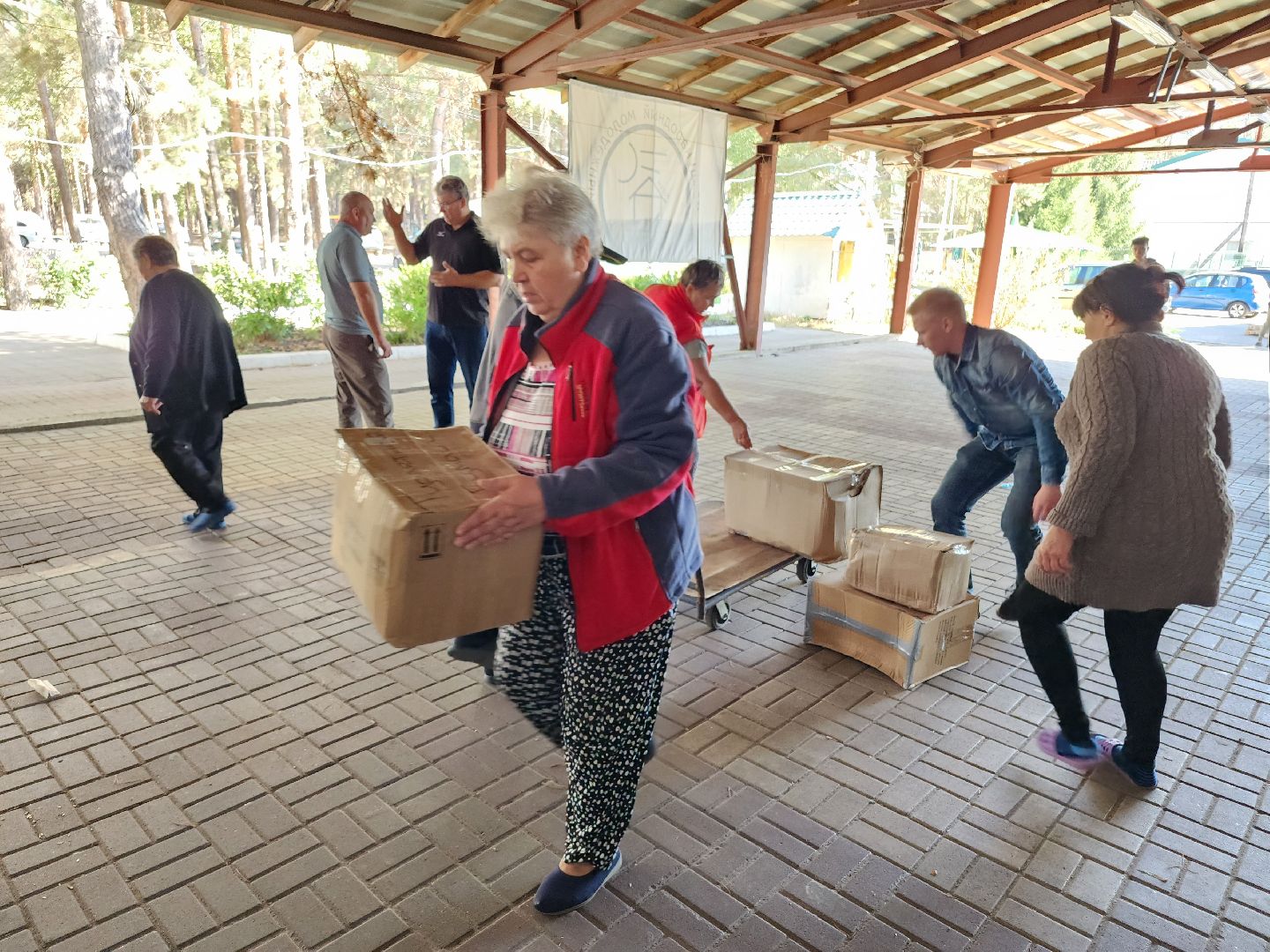 волонтеры подмосковья, гуманитарная помощь, курская область,