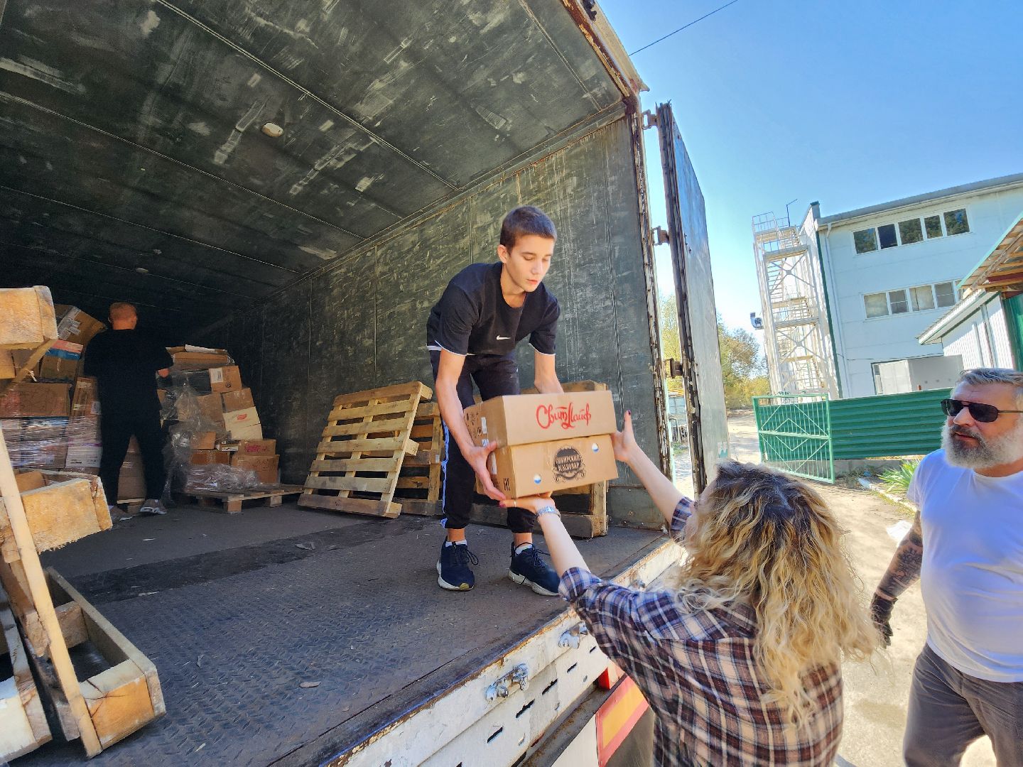 волонтеры подмосковья, гуманитарная помощь, курская область,