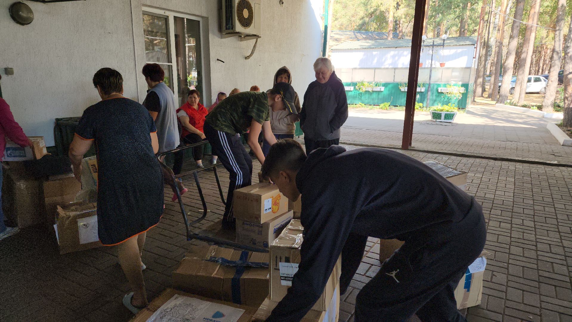 волонтеры подмосковья, гуманитарная помощь, курская область,