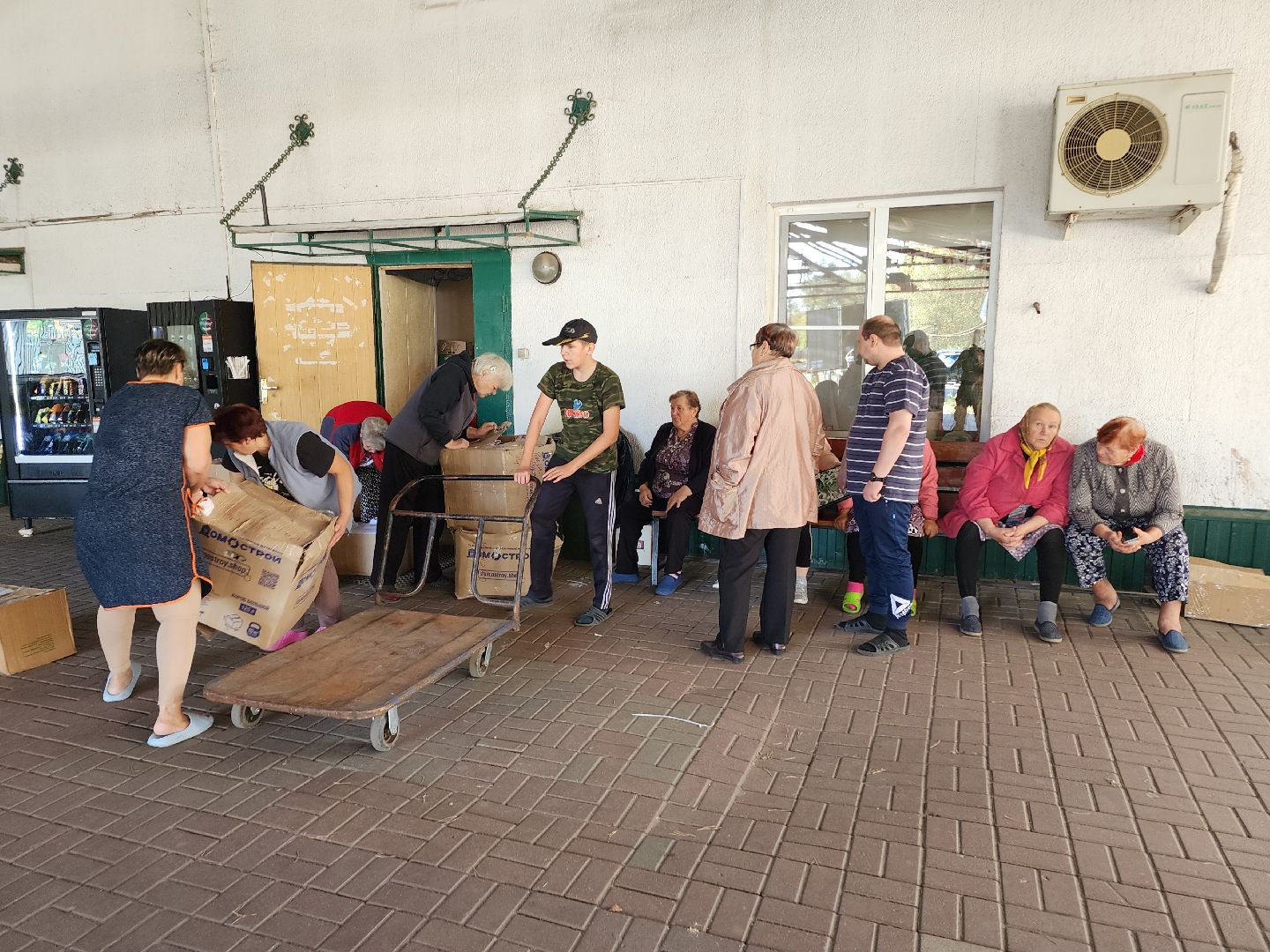 волонтеры подмосковья, гуманитарная помощь, курская область,