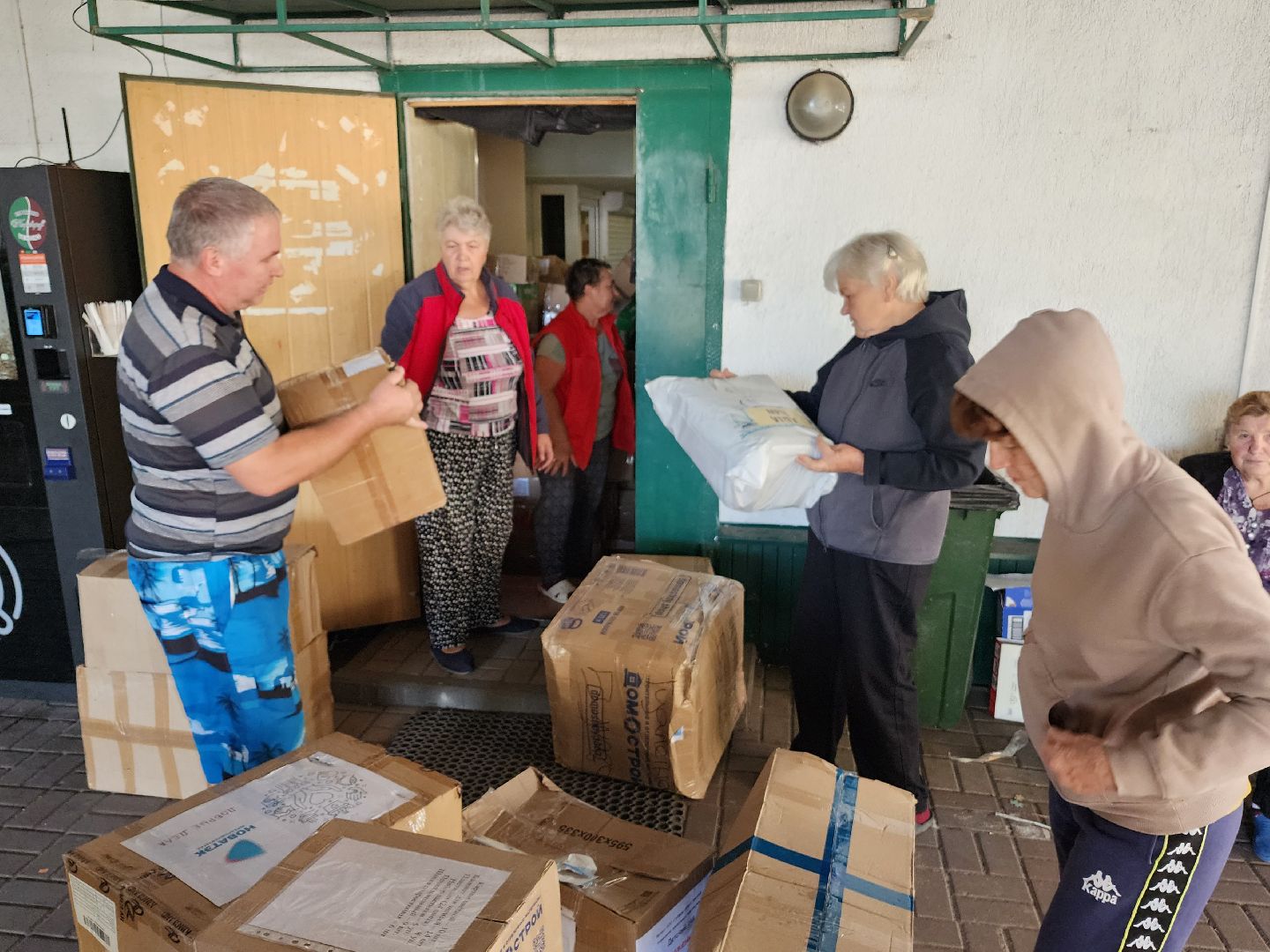 волонтеры подмосковья, гуманитарная помощь, курская область,