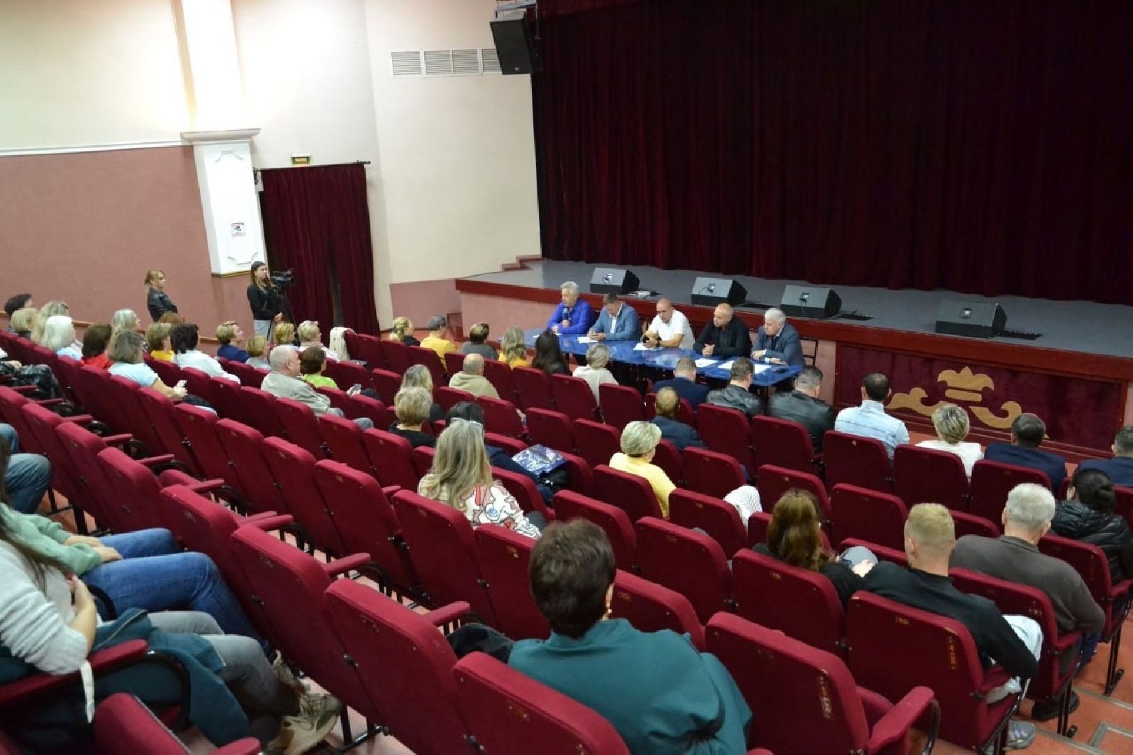 выездная администрация, Краснознаменск обращения жителей, Встреча с жителями Краснознаменска, благоустройство территории, отопительный период,