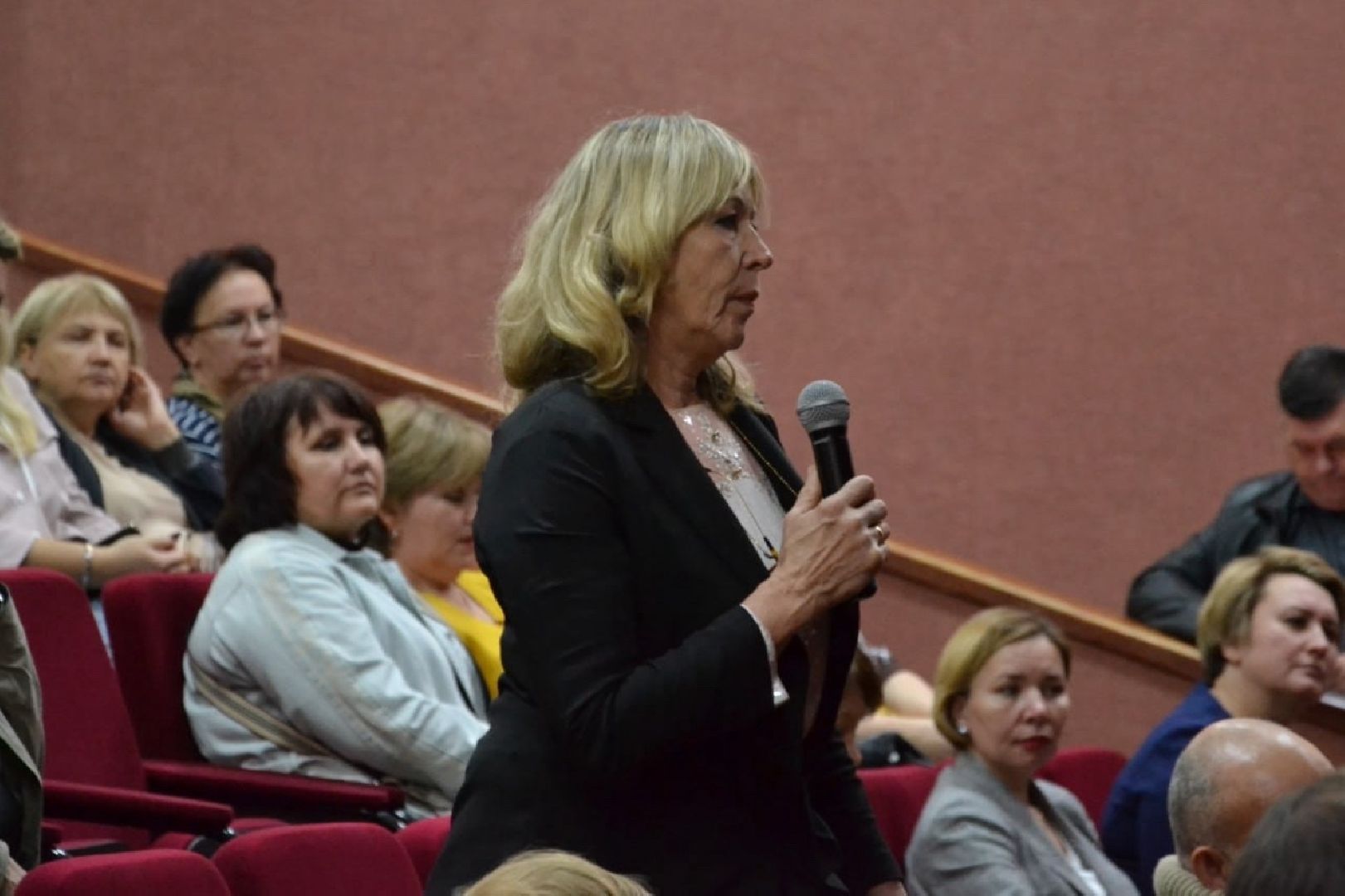 выездная администрация, Краснознаменск обращения жителей, Встреча с жителями Краснознаменска, благоустройство территории, отопительный период,