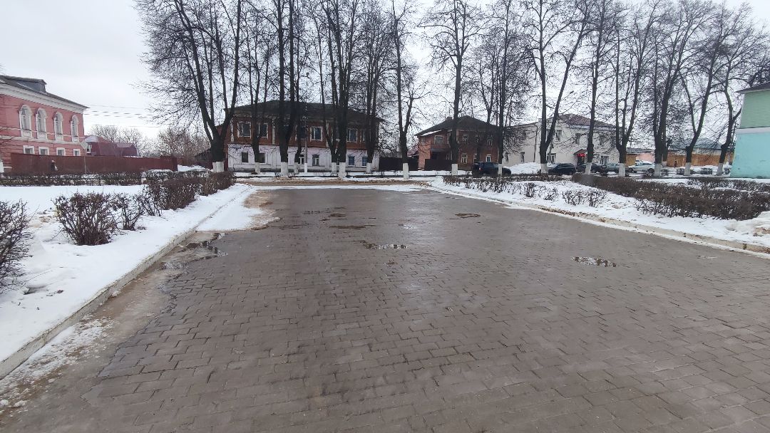 Кашира, общество