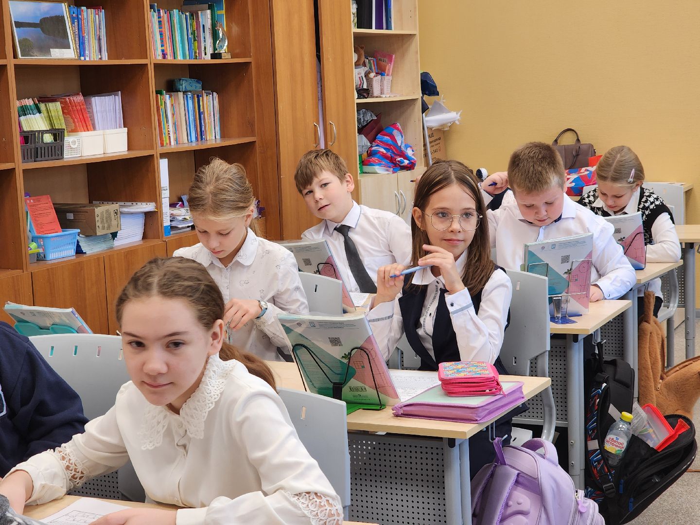 Ногинск, Жители, Общество, Школа, Центр образования, Ученики, День учителя, День дублера,