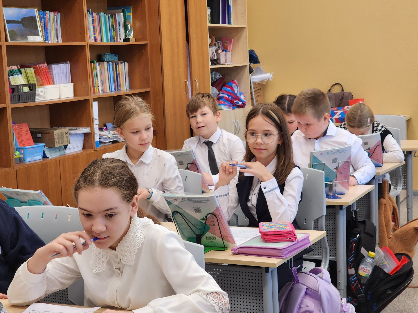 Ногинск, Жители, Общество, Школа, Центр образования, Ученики, День учителя, День дублера,