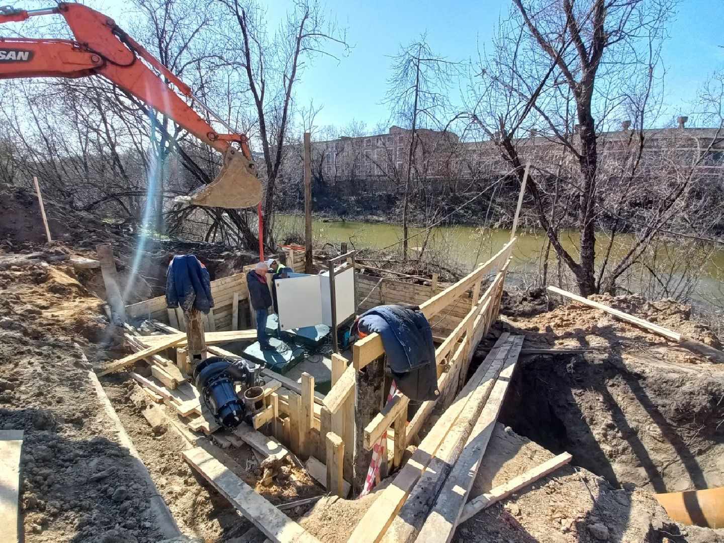 Солнечногорск, Наше Подмосковье, ЖКХ, Екатерининский канал, канализационный коллектор
