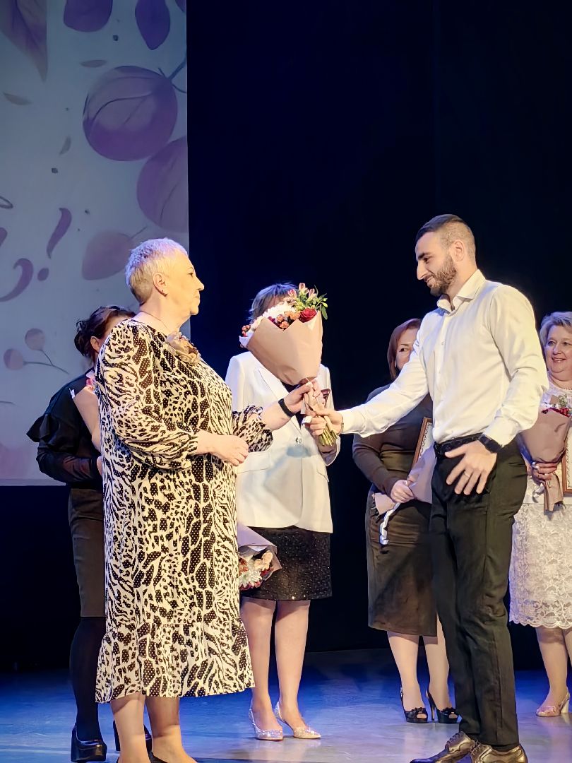 день учителя, Педагог начальных классов, школа, дети, ЦДК,