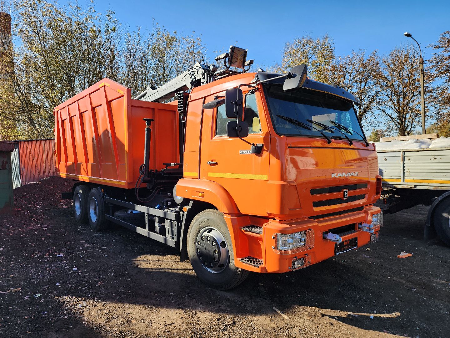 серпухов, комбинат благоустройства, ломовоз, улица екатерины дашковой, новая коммунальная техника, жкх,