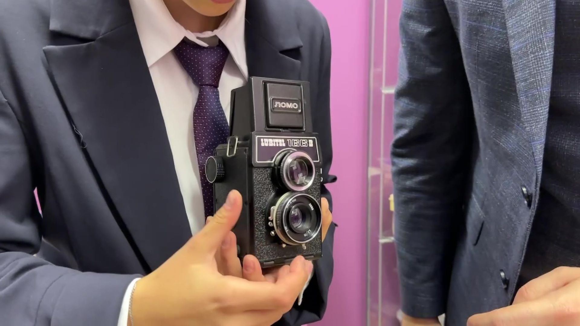 Реутов, учитель года, Юрий Уробушкин, физика, премия, физика на английском,