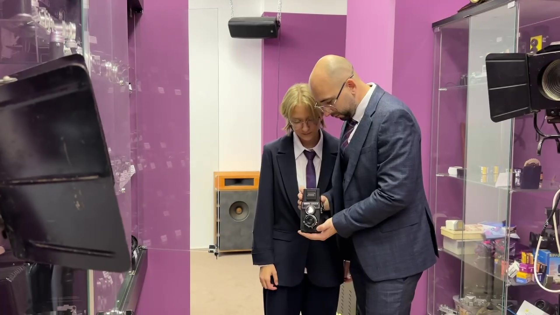 Реутов, учитель года, Юрий Уробушкин, физика, премия, физика на английском,