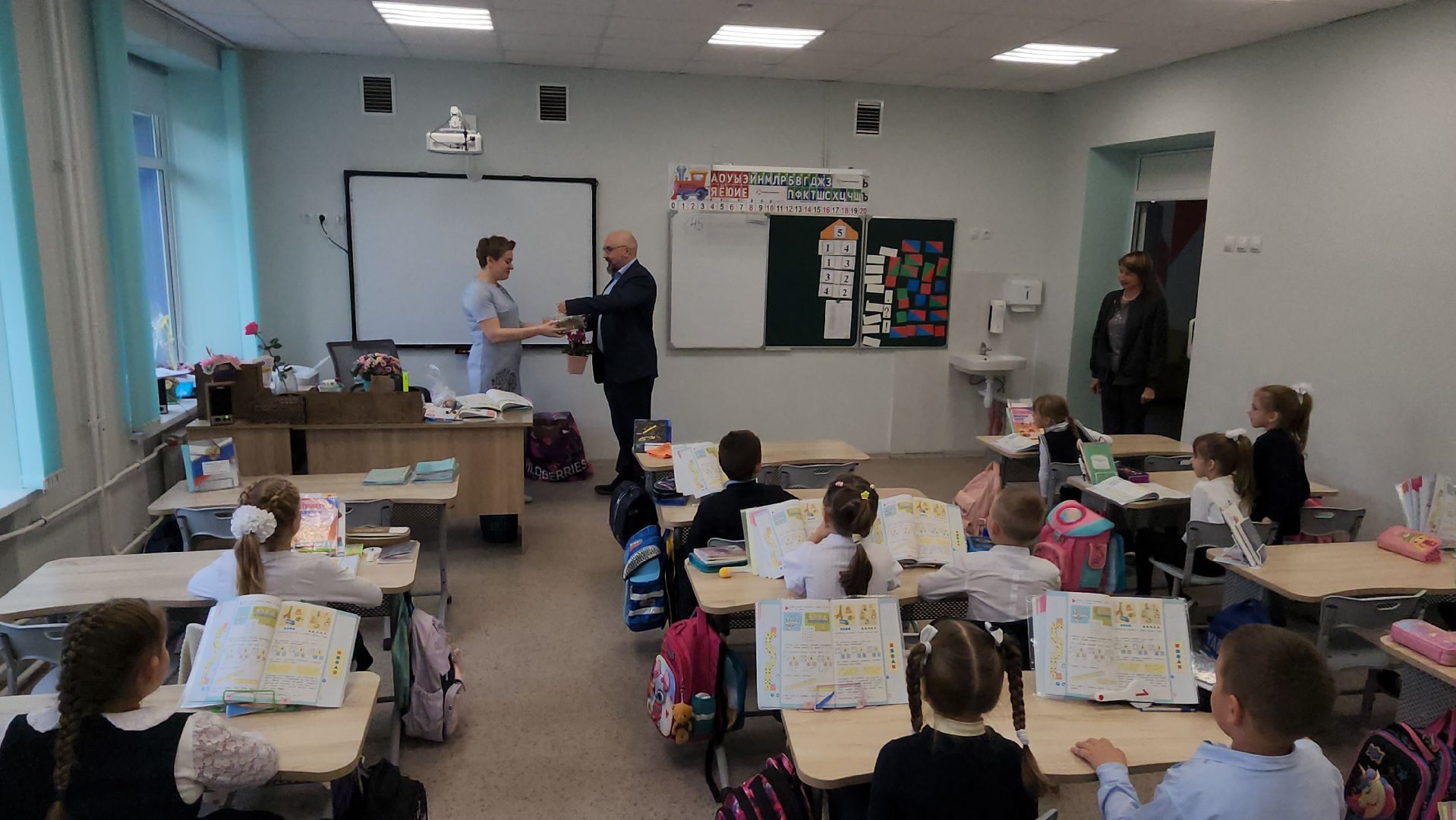 серпухов, деревня васильевское, поселок пролетарский, день учителя, сво,