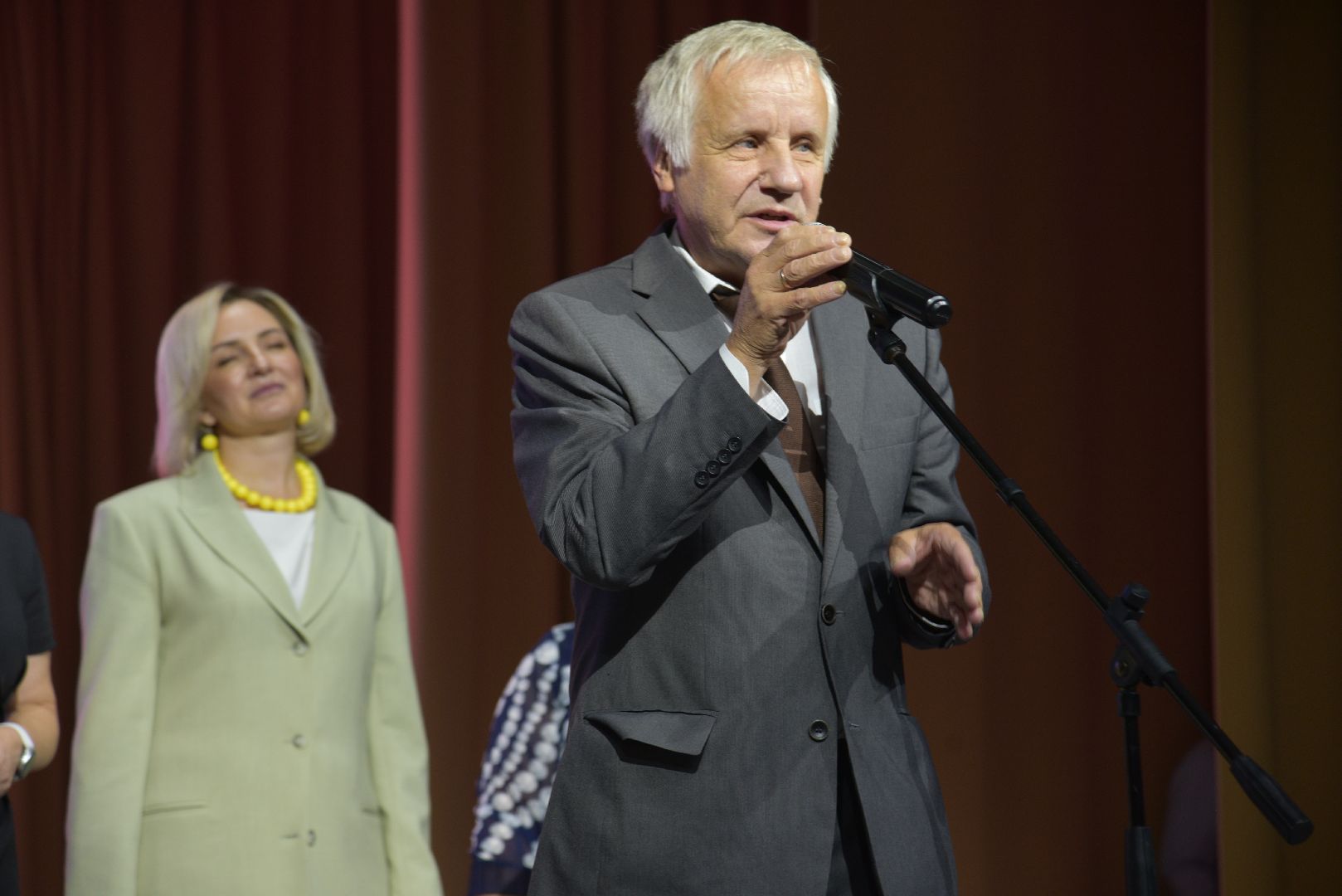 лотошино, лотошинский цдк, образование, день учителя, праздник,