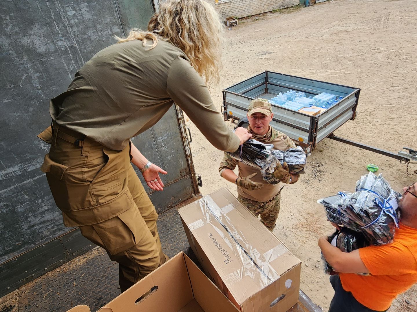 волонтеры подмосковья,помощь бойцам сво, доброе дело,