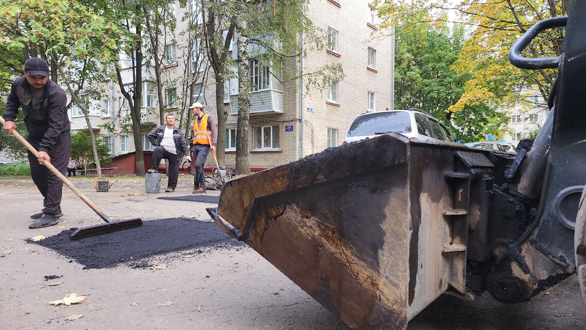 Домодедово, Подмосковье, Дороги, ЖКХ, Ямочный ремонт, замена асфальта во дворе,