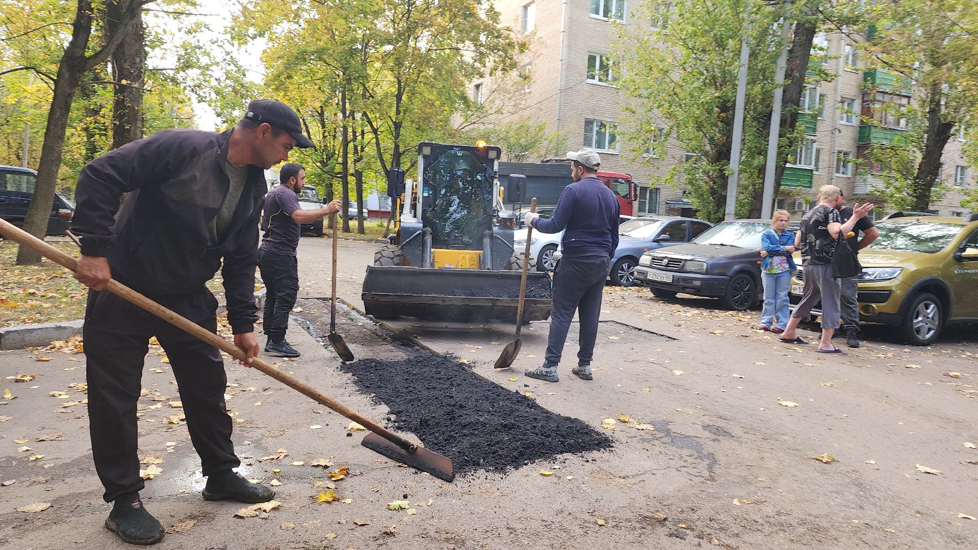 Домодедово, Подмосковье, Дороги, ЖКХ, Ямочный ремонт, замена асфальта во дворе,