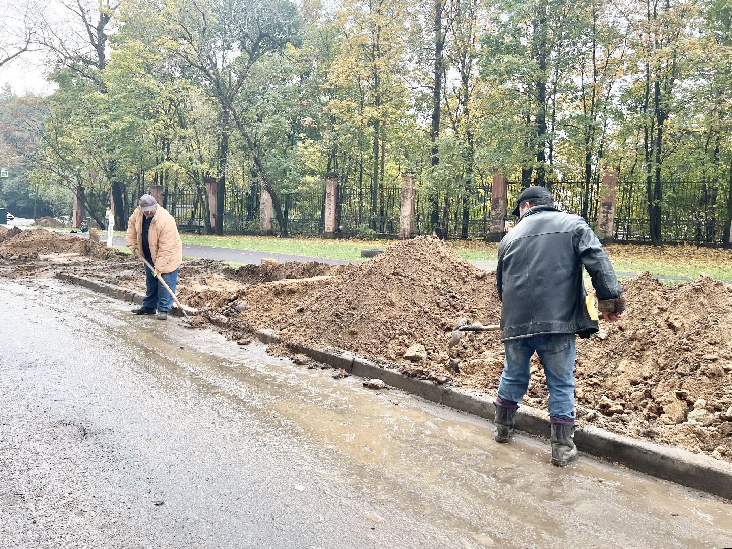 Балашиха, Подмосковье, Благоустройство дворов в Балашихе, парковочные места,