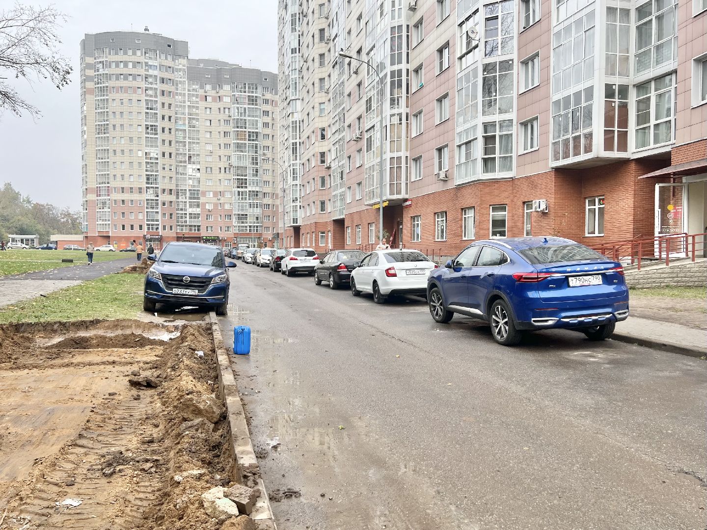 Балашиха, Подмосковье, Благоустройство дворов в Балашихе, парковочные места,