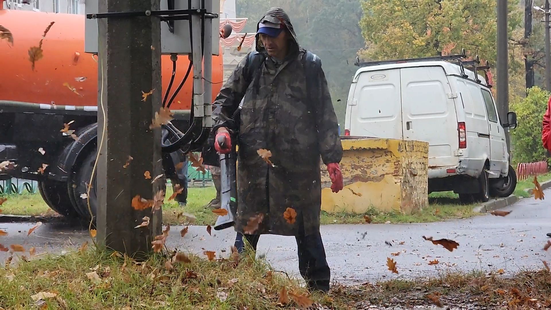 Поселок Горка, Уборка листы, Подготовка к зиме в Бронницах, Уборка опавшей листы в Бронницах,