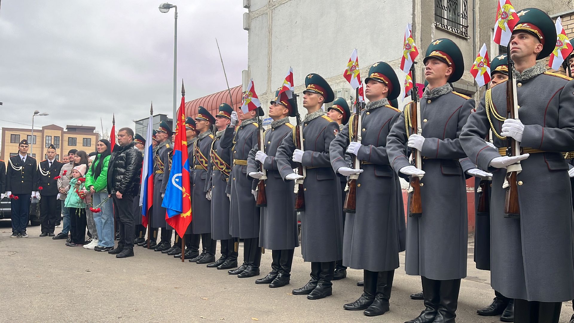 сво, герои, герои сво, мурал, мурал в балашихе, мемориал,