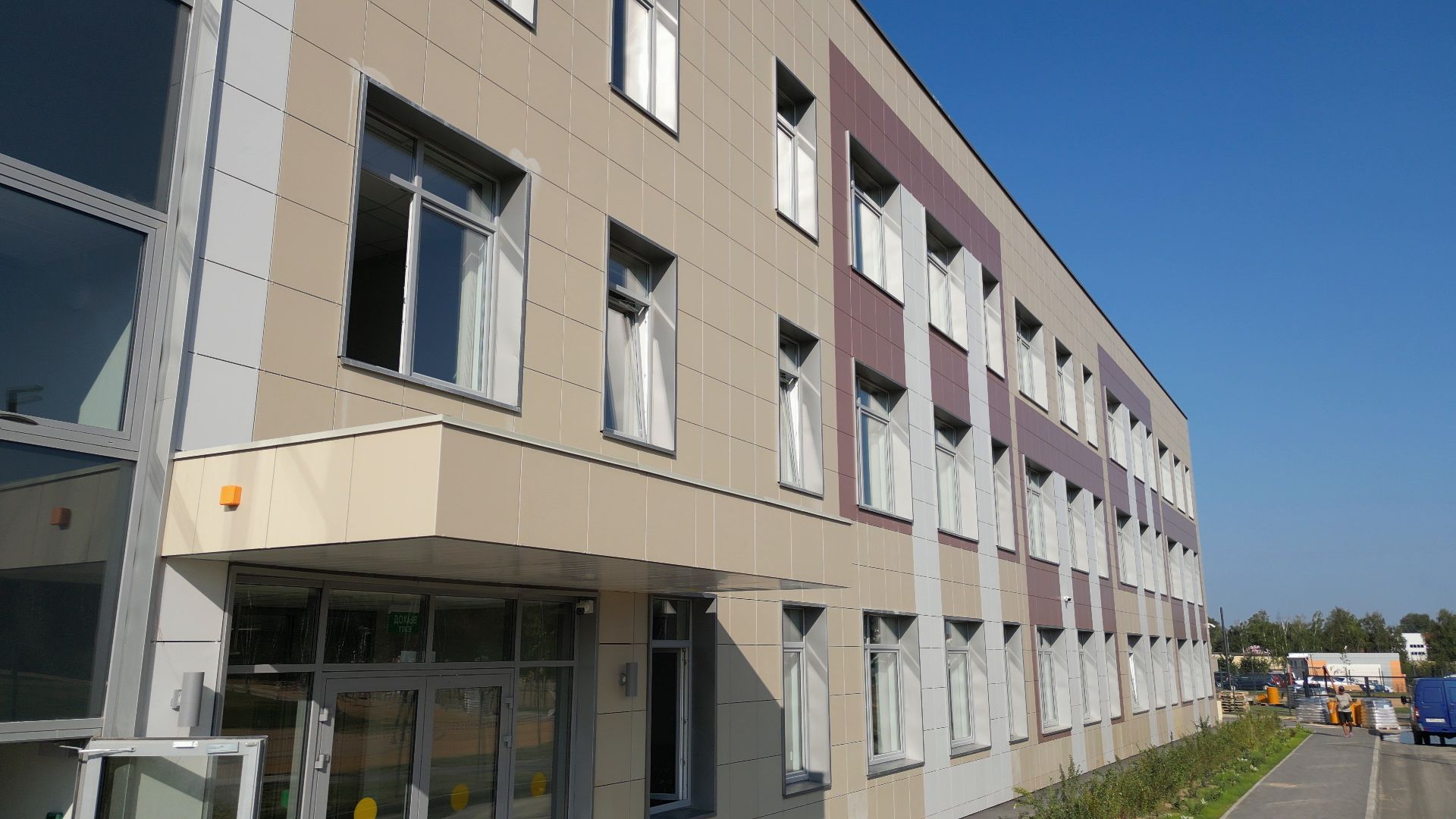 видео с коптера, мытищи, школа, образование, строительство,