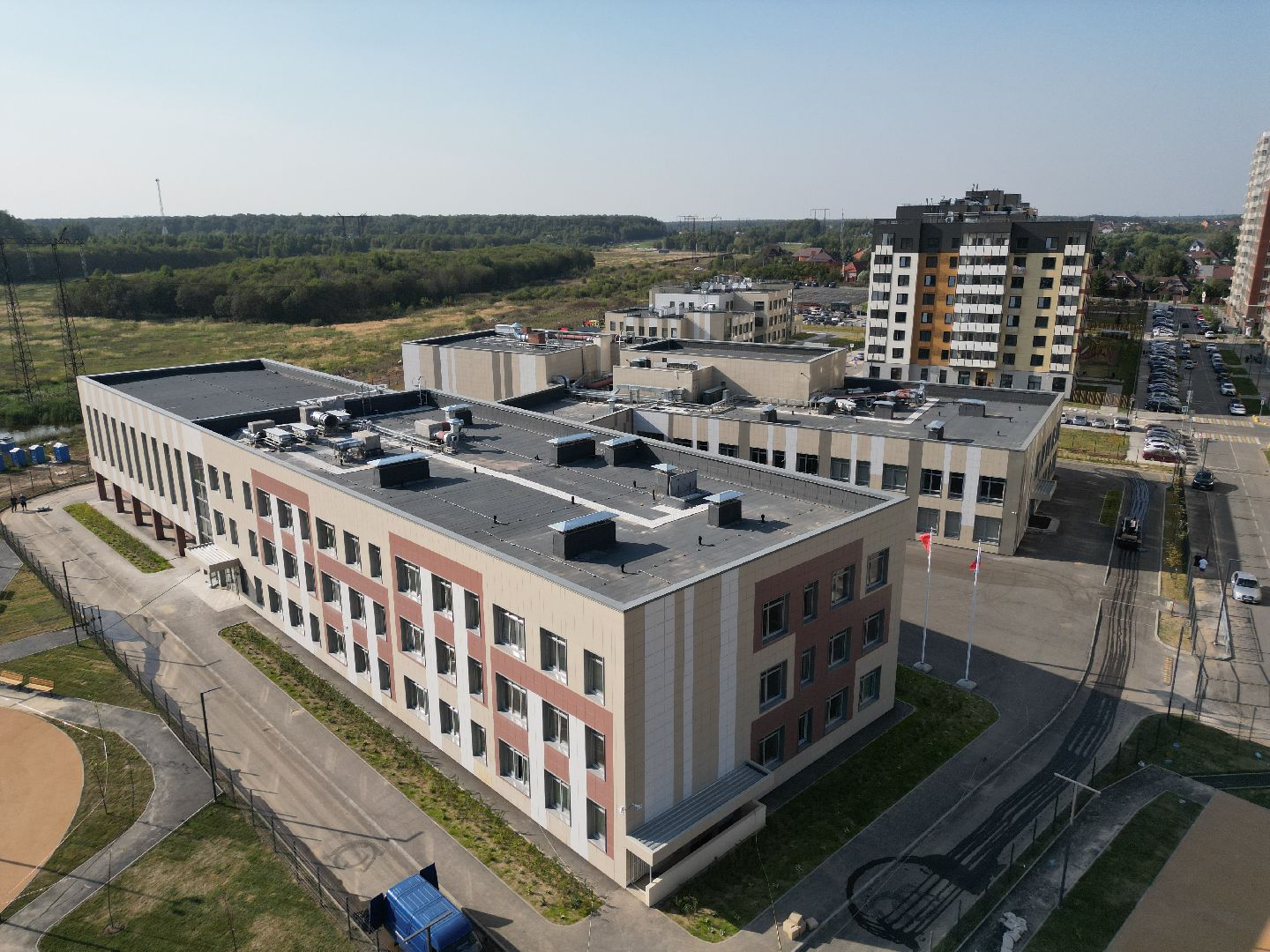 видео с коптера, мытищи, школа, образование, строительство,