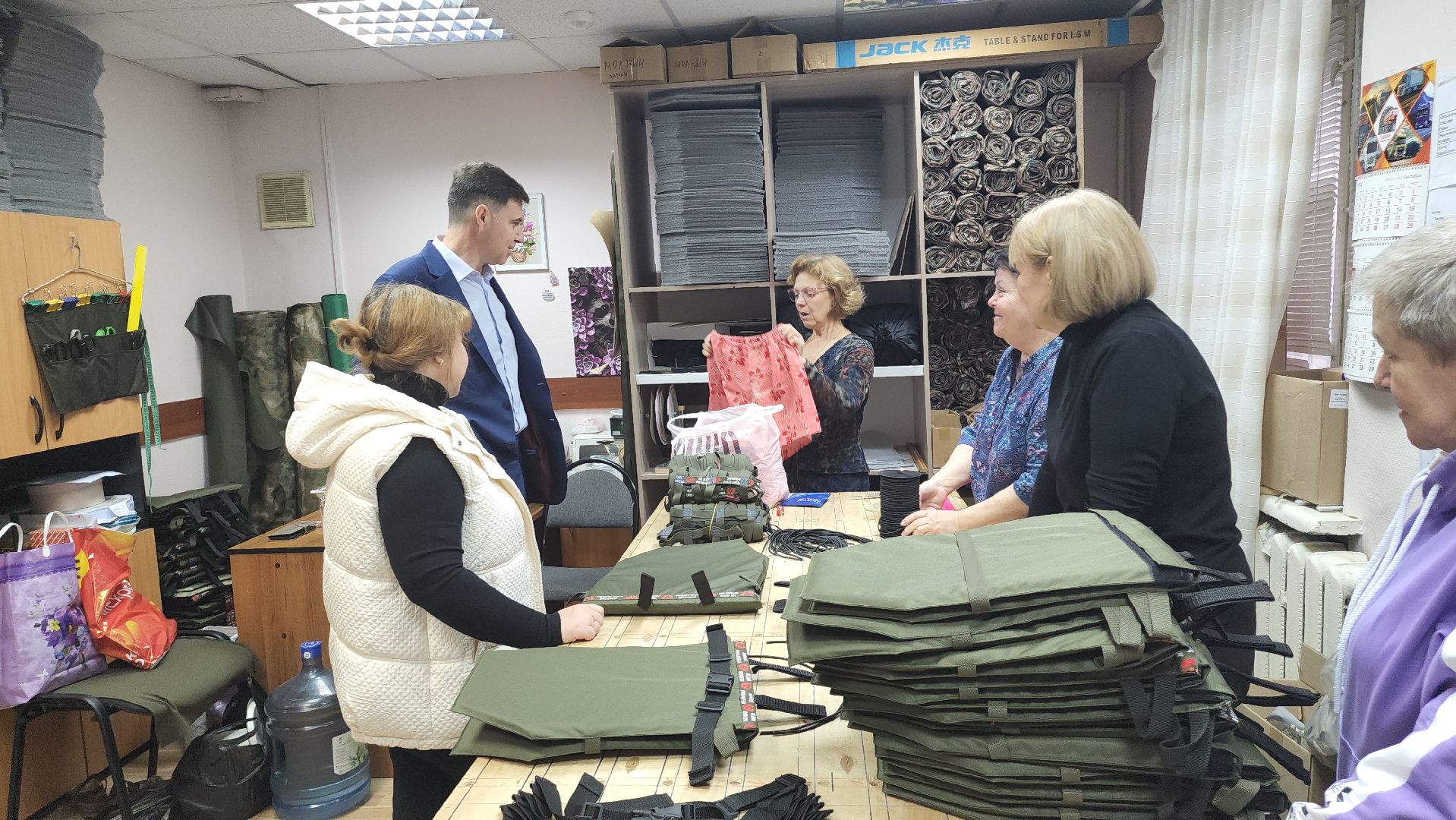 волонтеры, котельники, золотые руки ангела,