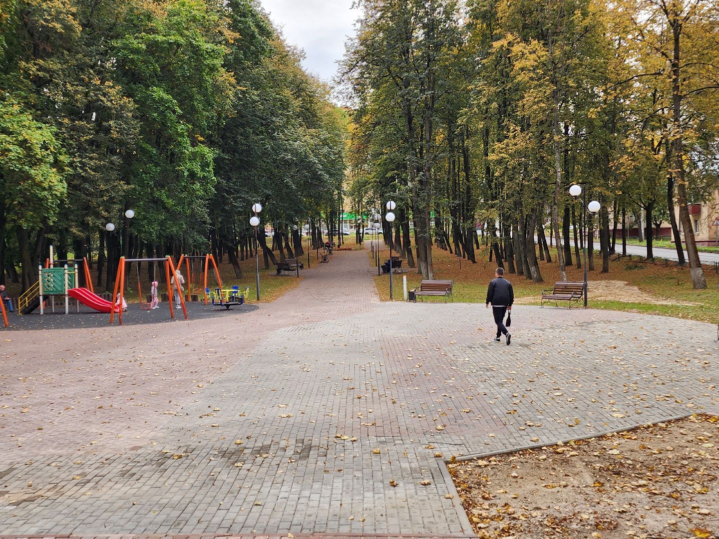 Чехов, сквер Ветеранов, благоустройство, замена брусчатки, ямочный ремонт, пешеходная зона, портал Добродел, Добродел благоустройство, Добродел общественные территории,