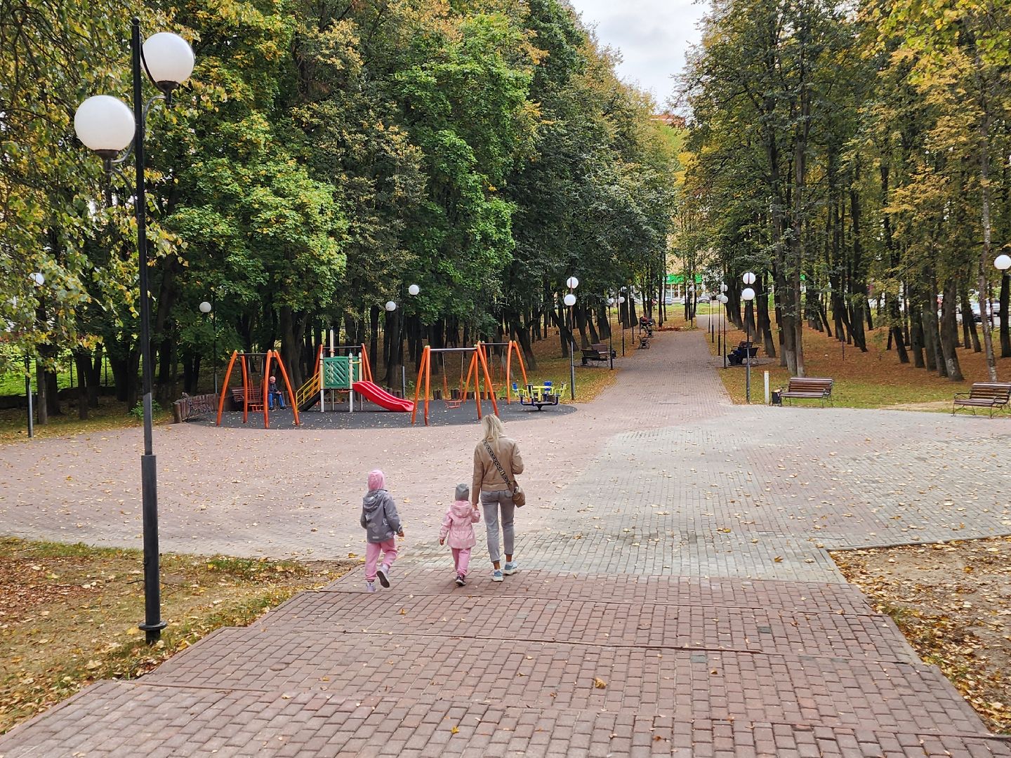 Чехов, сквер Ветеранов, благоустройство, замена брусчатки, ямочный ремонт, пешеходная зона, портал Добродел, Добродел благоустройство, Добродел общественные территории,