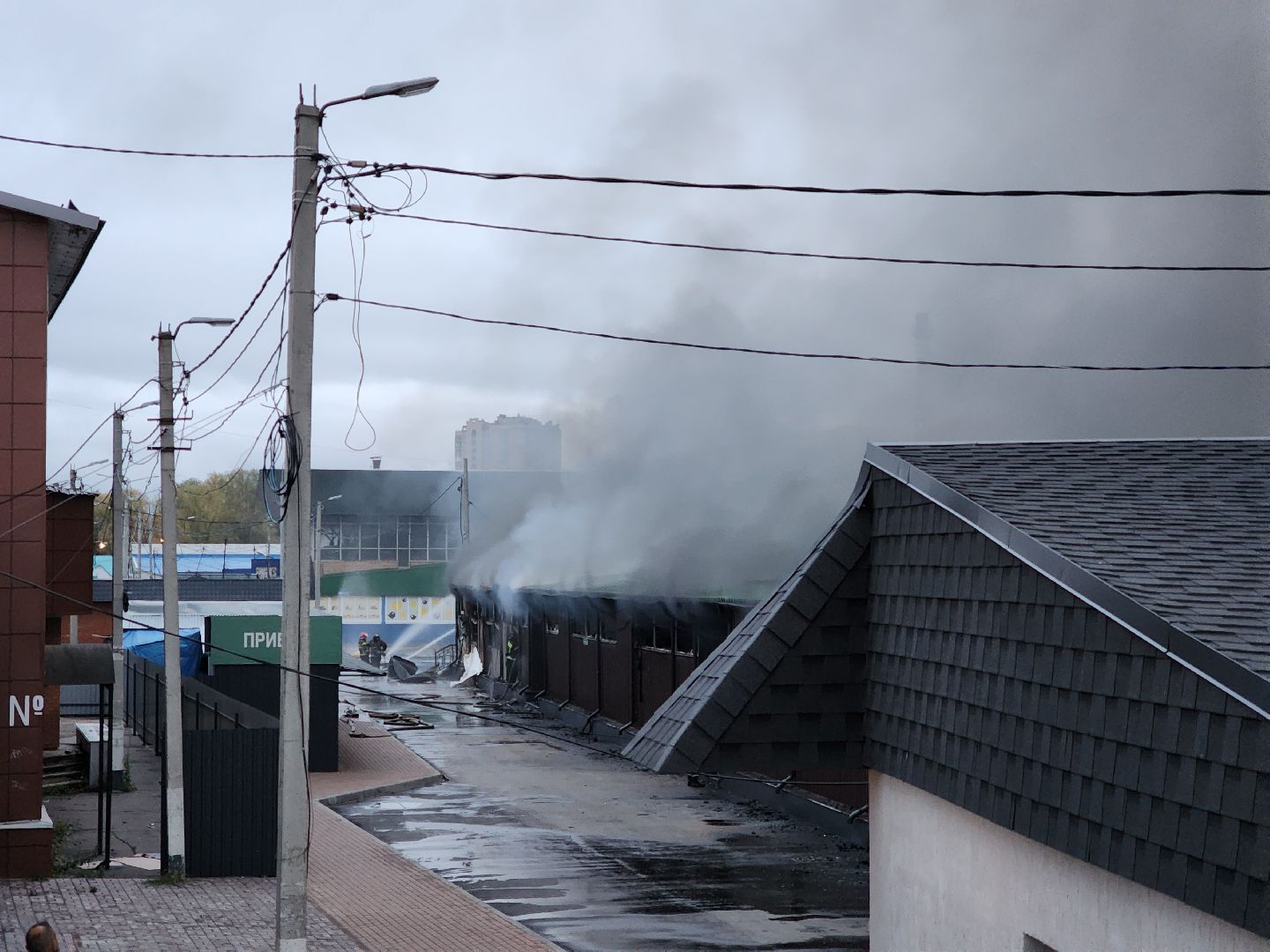 ногинск, жители, общество, пожар, тушение пожара, глуховский рынок, загорелся рынок, мчс, пожарные, чп,