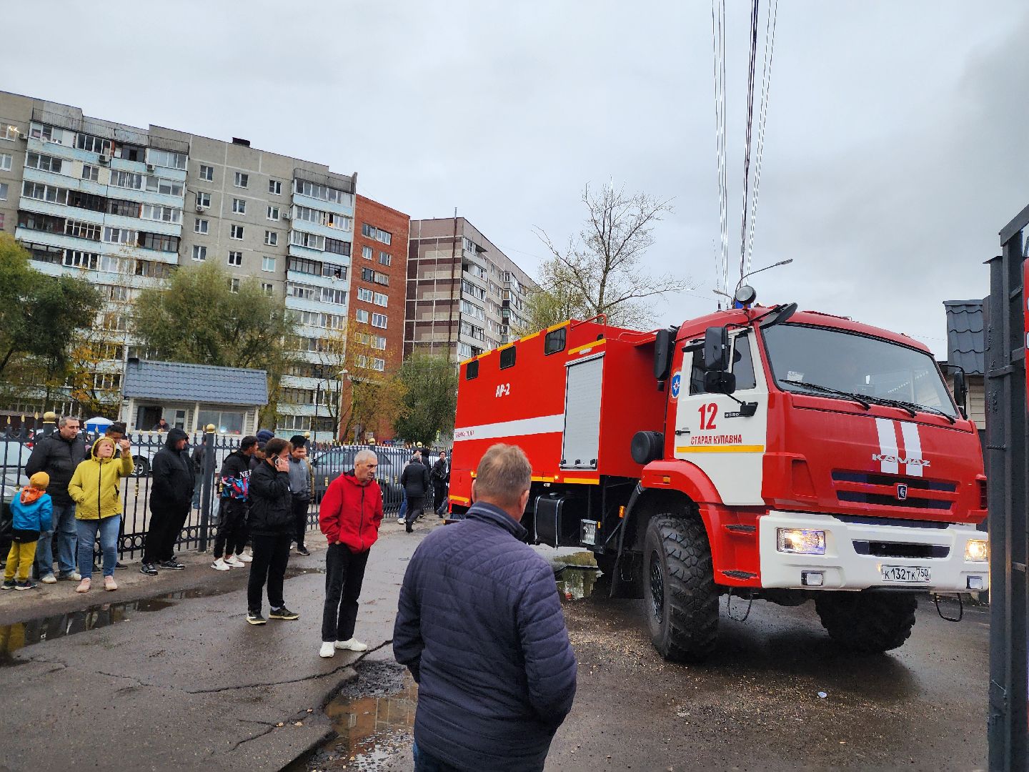 ногинск, жители, общество, пожар, тушение пожара, глуховский рынок, загорелся рынок, мчс, пожарные, чп,